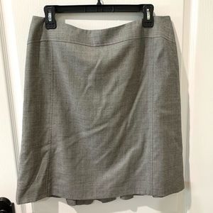 Classic Gray Skirt With Ruffle